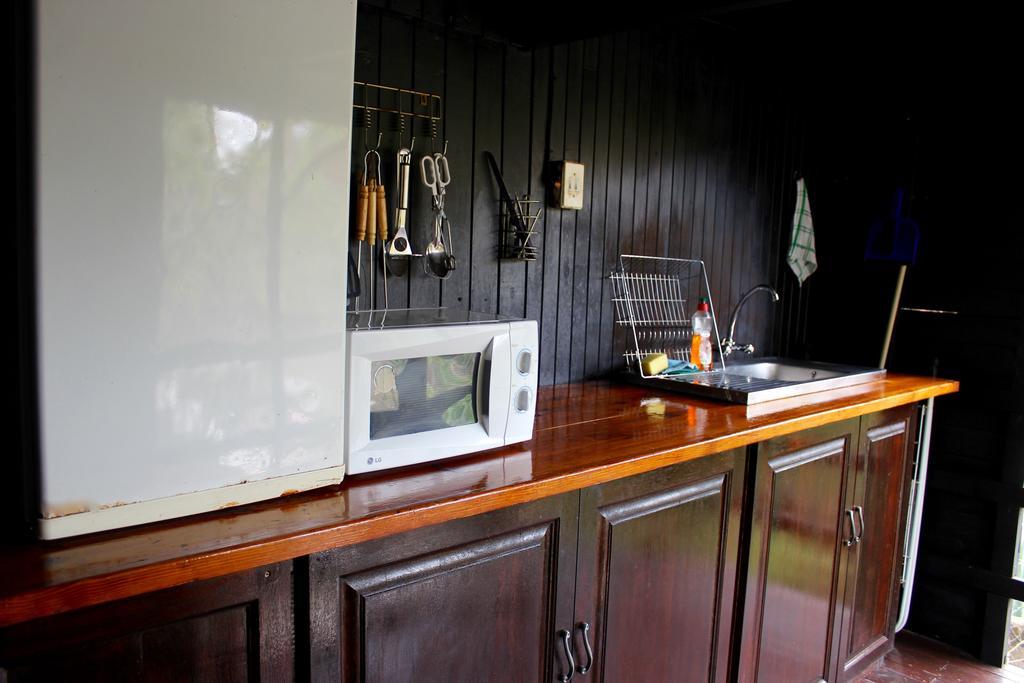 Old Vic Travellers Inn Nelspruit Mbombela ห้อง รูปภาพ