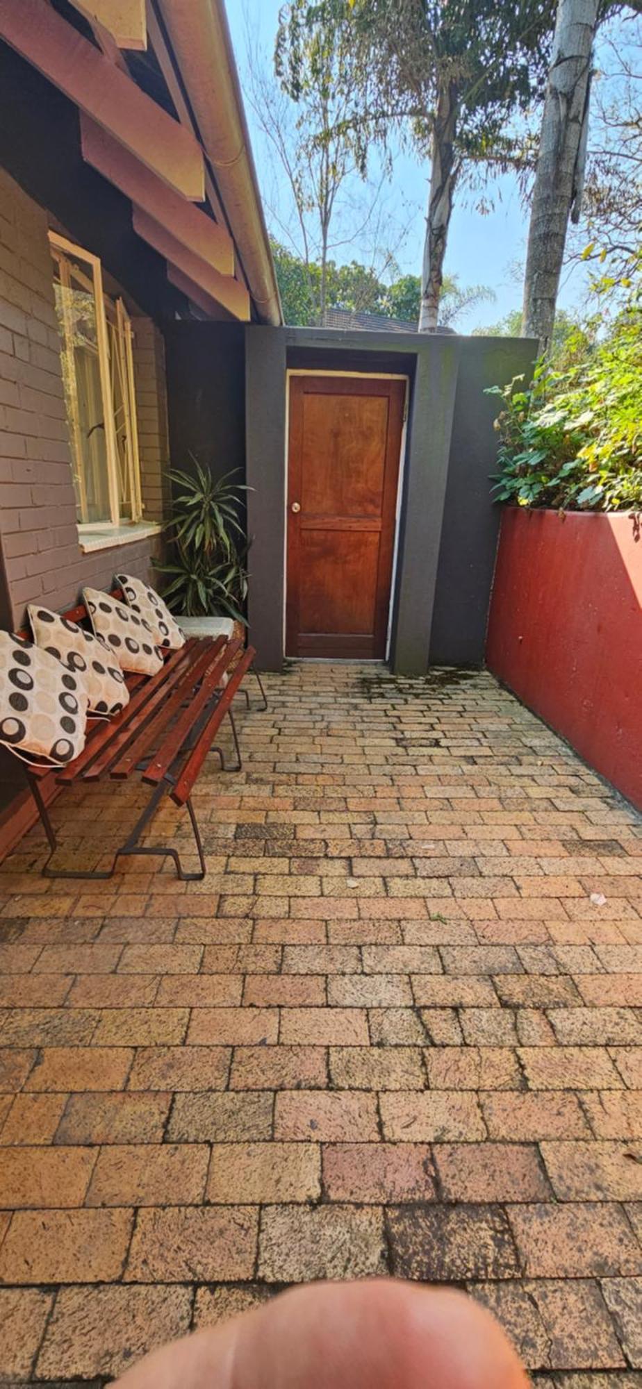 Old Vic Travellers Inn Nelspruit Mbombela ภายนอก รูปภาพ