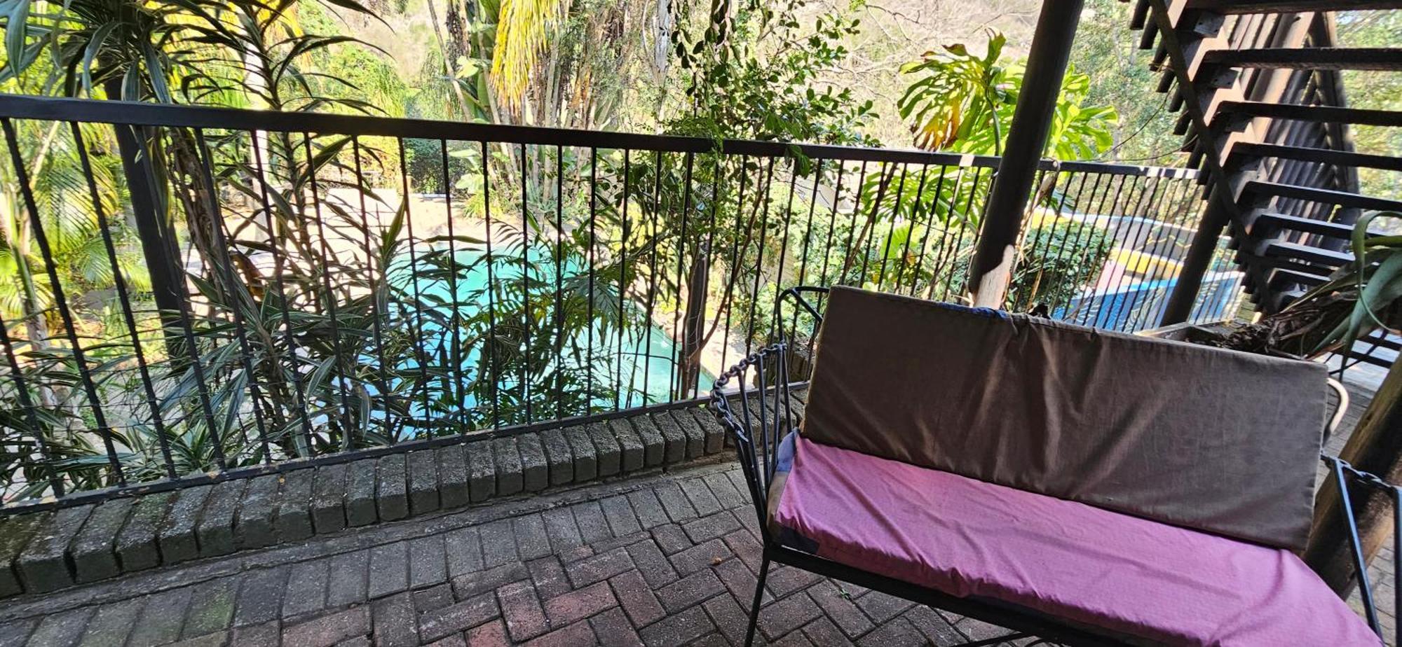Old Vic Travellers Inn Nelspruit Mbombela ภายนอก รูปภาพ