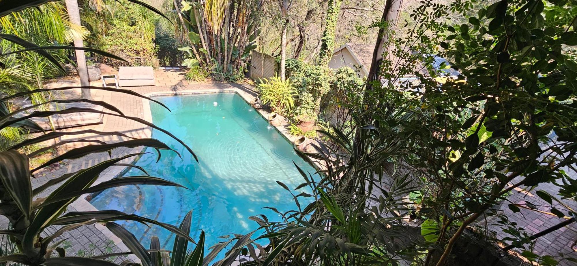 Old Vic Travellers Inn Nelspruit Mbombela ภายนอก รูปภาพ