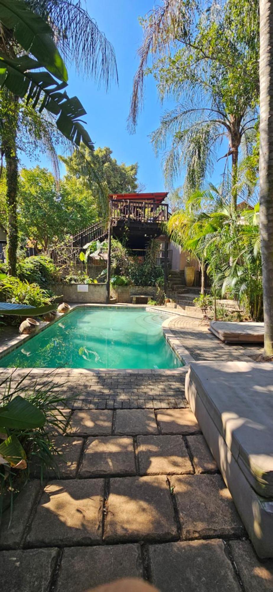 Old Vic Travellers Inn Nelspruit Mbombela ภายนอก รูปภาพ