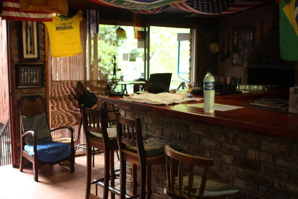 Old Vic Travellers Inn Nelspruit Mbombela ภายนอก รูปภาพ